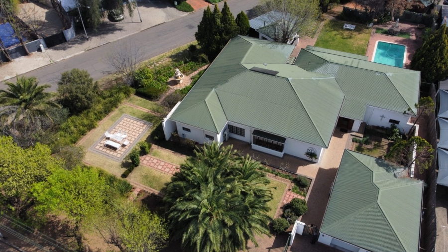 5 Bedroom Property for Sale in Waverley Free State
